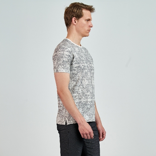 Picture of Giovane G. Designers T-shirt