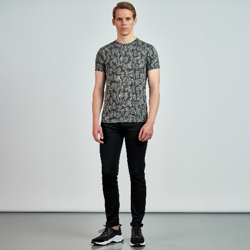 Picture of Giovane G. Designers T-shirt