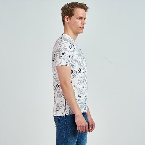 Picture of Giovane G. Designers T-shirt