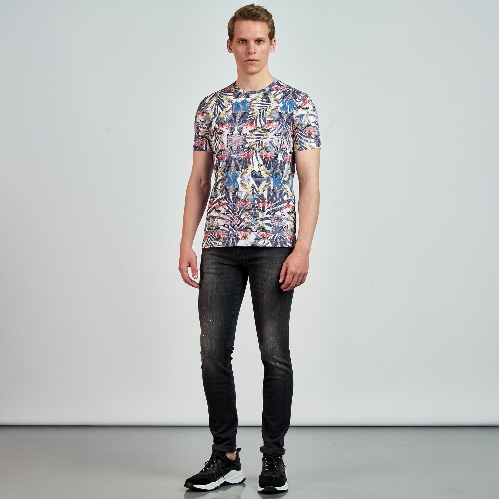 Picture of Giovane G. Designers T-Shirt
