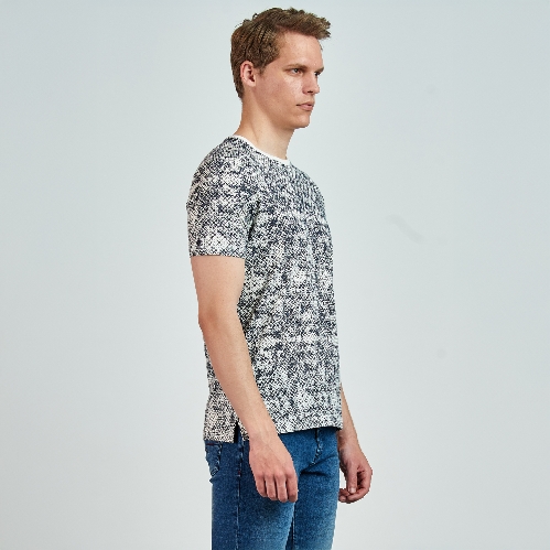 Picture of Giovane G. Designers T-shirt