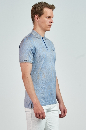 Picture of Giovane Gentile T-Shirt