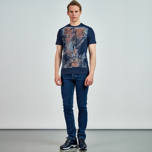 Picture of Giovane Gentile T-Shirt