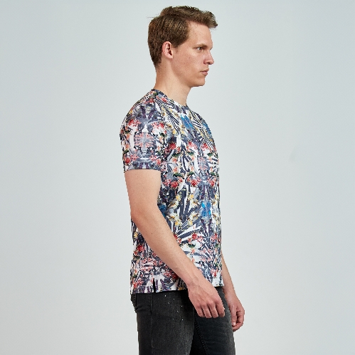 Picture of Giovane G. Designers T-Shirt