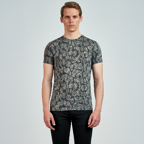 Picture of Giovane G. Designers T-shirt