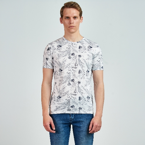 Picture of Giovane G. Designers T-shirt
