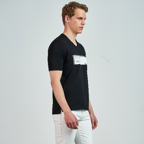 Picture of Giovane G. Designers T-shirt